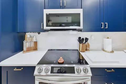 Kitchen - 6784 3rd St, Jupiter, FL 33458 photo 8 of 15