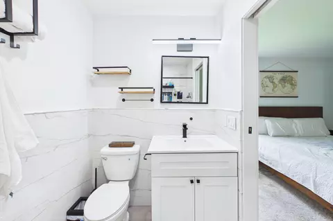 Bath - 6784 3rd St, Jupiter, FL 33458 photo 8 of 8