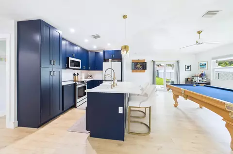 Kitchen - 6784 3rd St, Jupiter, FL 33458 photo 13 of 15