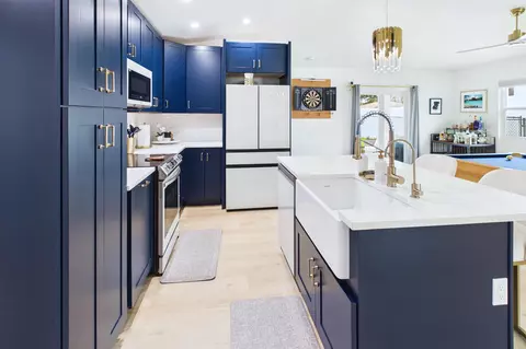 Kitchen - 6784 3rd St, Jupiter, FL 33458 photo 10 of 15