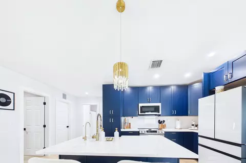 Kitchen - 6784 3rd St, Jupiter, FL 33458 photo 5 of 15