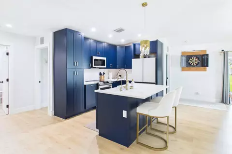 Kitchen - 6784 3rd St, Jupiter, FL 33458 photo 12 of 15