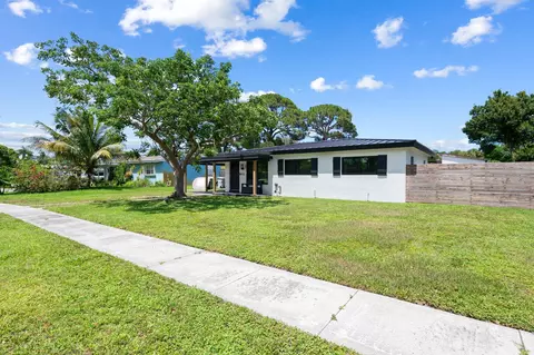 1032 SW 1st Ter, Pompano Beach, FL 33060