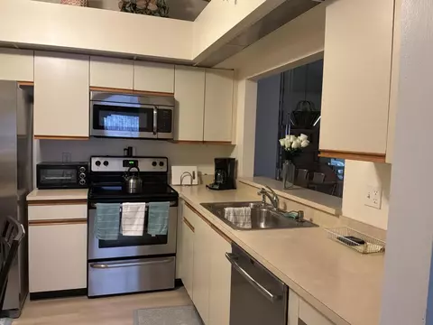 Kitchen - 7608 Red Ruby Dr, Delray Beach, FL 33446 photo 2 of 3
