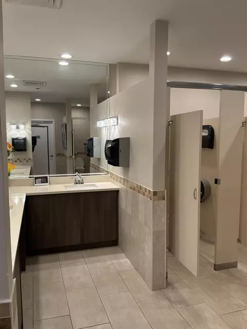 Bath - 7608 Red Ruby Dr, Delray Beach, FL 33446 photo 6 of 6