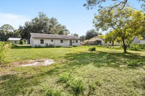 Exterior - 3031 NW 2nd St, Okeechobee, FL 34972 photo 4 of 5