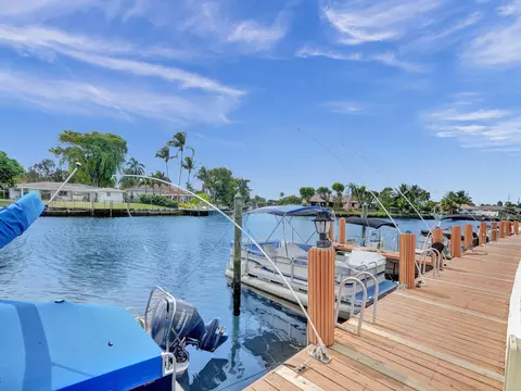 160 Cypress Club Dr #630, Pompano Beach, FL 33060