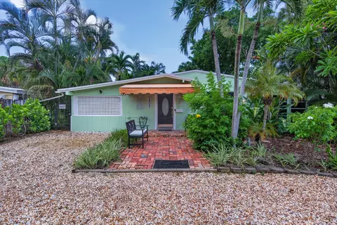 1712 NE 16th Ave, Fort Lauderdale, FL 33305