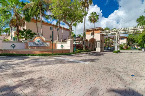 2009 SE 10th Ave #309, Fort Lauderdale, FL 33316