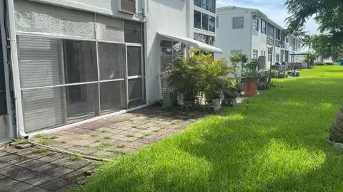 50 NW 204th St #8, Miami Gardens, FL 33169