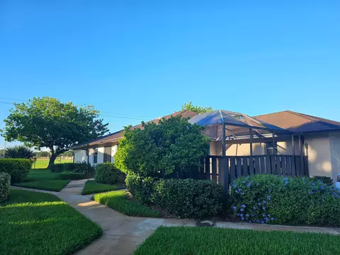 1631 Laurel Leaf Ln #A, Fort Pierce, FL 34950