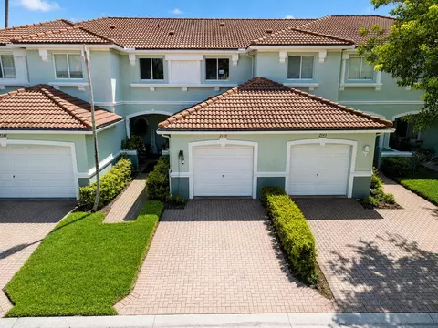 2145 Oakmont Dr, Riviera Beach, FL 33404