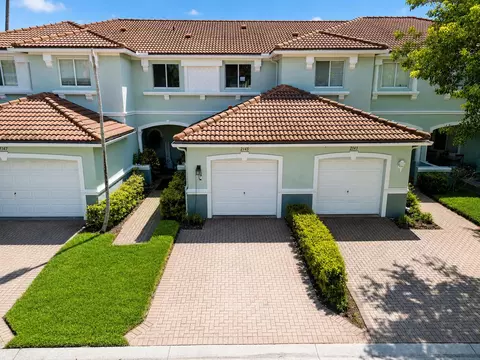 2145 Oakmont Dr, Riviera Beach, FL 33404