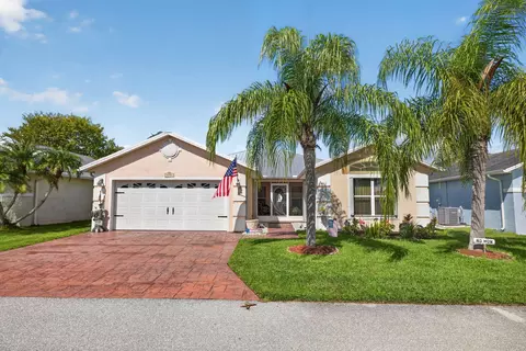 6701 Alemendra St, Fort Pierce, FL 34951