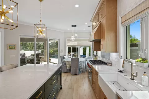 Kitchen - 116 Terrapin Trl, Jupiter, FL 33458 photo 5 of 10
