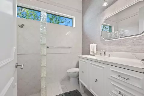 Bath - 116 Terrapin Trl, Jupiter, FL 33458 photo 6 of 10