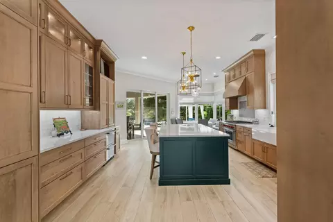Kitchen - 116 Terrapin Trl, Jupiter, FL 33458 photo 2 of 10