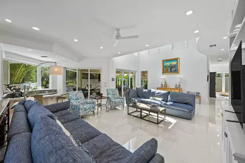 Living - 116 Terrapin Trl, Jupiter, FL 33458 photo 4 of 4