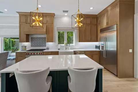 Kitchen - 116 Terrapin Trl, Jupiter, FL 33458 photo 4 of 10