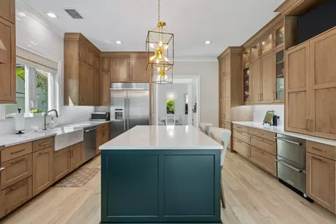 Kitchen - 116 Terrapin Trl, Jupiter, FL 33458 photo 7 of 10