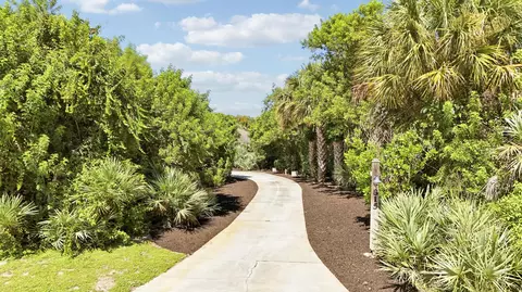 815 N E Stokes Ter, Jensen Beach, FL 34957