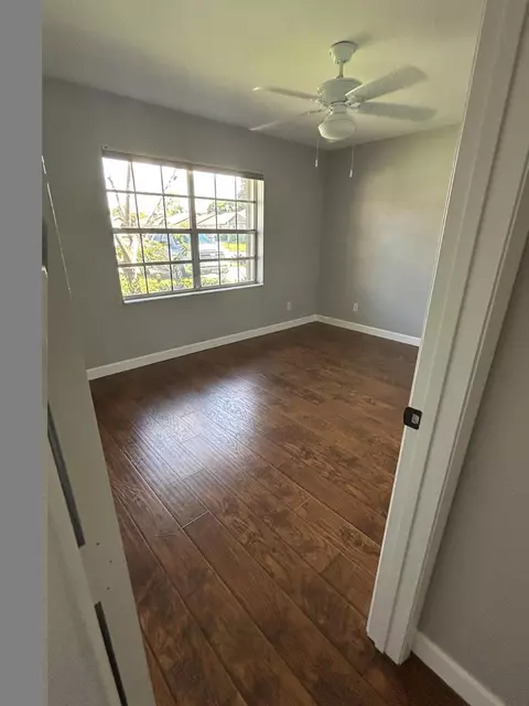 Bedroom - 223 Bent Arrow Dr, Jupiter, FL 33458 photo 2 of 2
