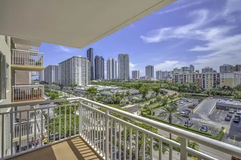 251 174th St #714, Sunny Isles Beach, FL 33160