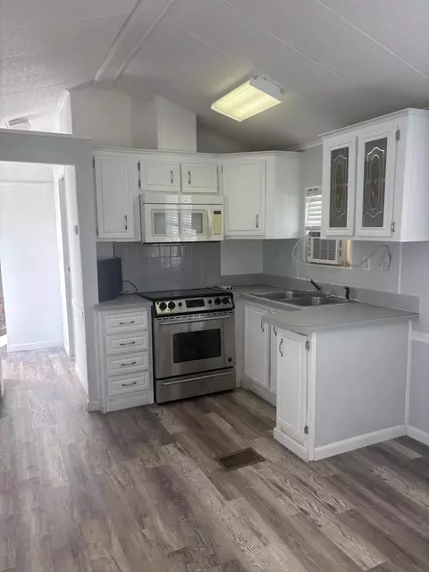36 E 2nd St #P4, Key Largo, FL 33037 photo 3