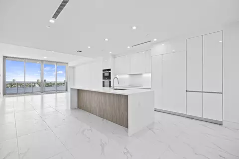 220 Lake Shore Dr #1608, Lake Park, FL 33403