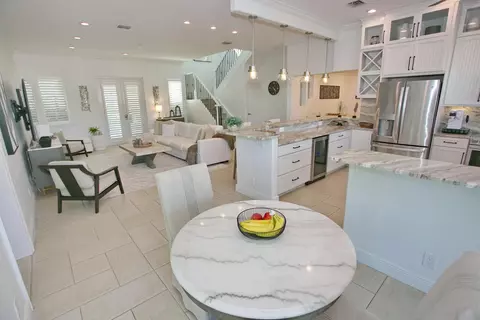 Other - 4110 NE 27th Ave, Lighthouse Point, FL 33064 photo 3 of 9