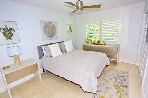 Bedroom - 4110 NE 27th Ave, Lighthouse Point, FL 33064 photo 4 of 8