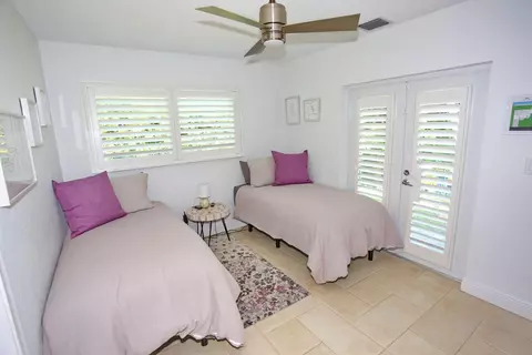 Bedroom - 4110 NE 27th Ave, Lighthouse Point, FL 33064 photo 5 of 8