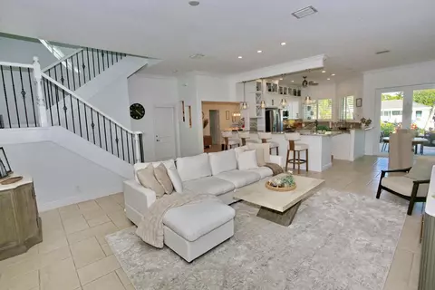 Living - 4110 NE 27th Ave, Lighthouse Point, FL 33064 photo 1 of 3