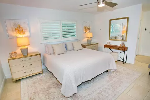 Bedroom - 4110 NE 27th Ave, Lighthouse Point, FL 33064 photo 1 of 8