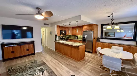 Kitchen - 171 Grantham E, Deerfield Beach, FL 33442 photo 4 of 5