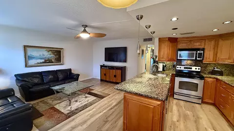 Kitchen - 171 Grantham E, Deerfield Beach, FL 33442 photo 5 of 5