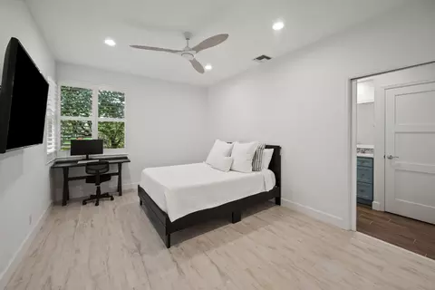 Bedroom - 106 Toteka Cir, Jupiter, FL 33458 photo 5 of 6