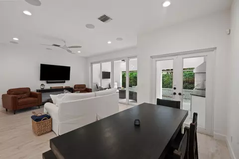 Dining - 106 Toteka Cir, Jupiter, FL 33458 photo 1 of 3