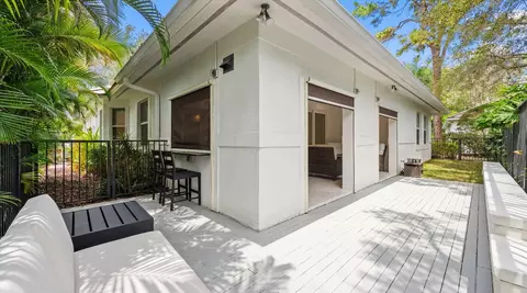 Exterior - 106 Toteka Cir, Jupiter, FL 33458 photo 3 of 5