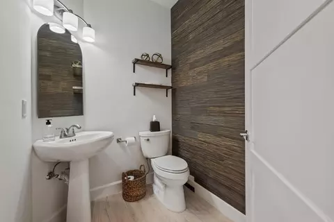 Bath - 106 Toteka Cir, Jupiter, FL 33458 photo 5 of 5