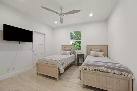 Bedroom - 106 Toteka Cir, Jupiter, FL 33458 photo 3 of 6
