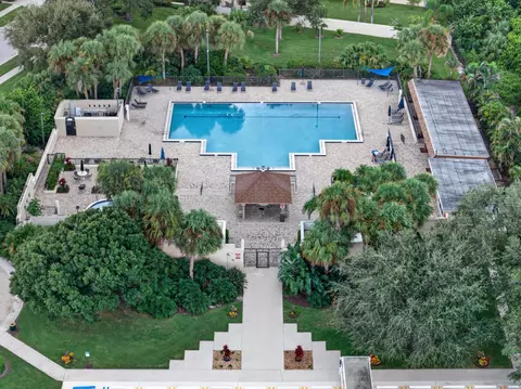 Exterior - 406 River Edge Rd, Jupiter, FL 33477 photo 11 of 11
