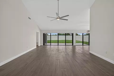 Living - 406 River Edge Rd, Jupiter, FL 33477 photo 4 of 10