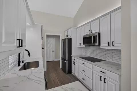Kitchen - 406 River Edge Rd, Jupiter, FL 33477 photo 1 of 4