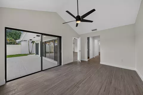 Bedroom - 406 River Edge Rd, Jupiter, FL 33477 photo 3 of 8