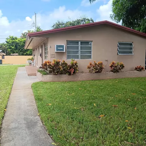 2341 Harding St, Hollywood, FL 33020