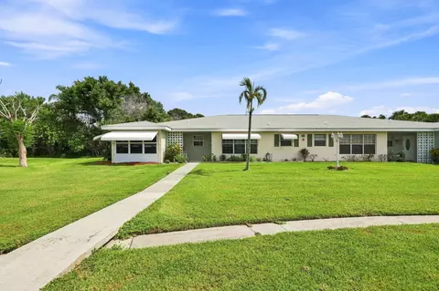 912 Savannas Point Dr #B, Fort Pierce, FL 34982