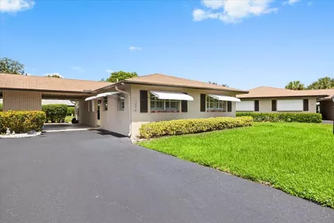 122 Mockingbird Ln, Delray Beach, FL 33445