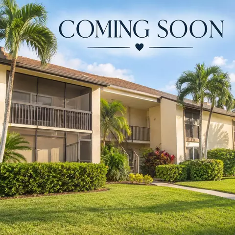 331 Knotty Pine Cir #D-2, Greenacres, FL 33463