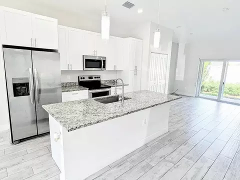 1562 W 26th Ct, Riviera Beach, FL 33404